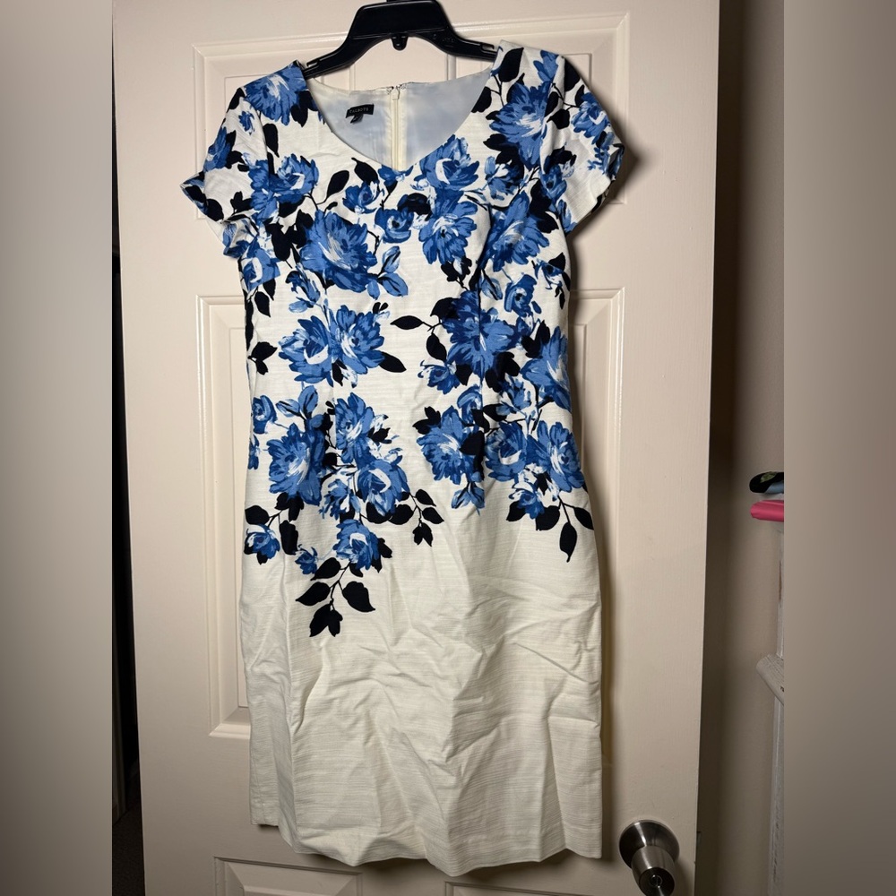 Talbots Floral Blue White Sheath Dress Short Sleeve Back Zip